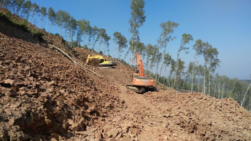В Красноярске завершаются мероприятия по возведению монолитного основания опор и станций новой канатной дороги